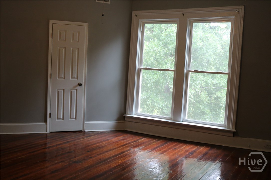 88 Railroad Avenue Property Photo 11