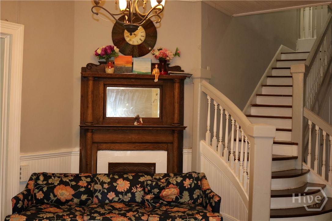 88 Railroad Avenue Property Photo 16