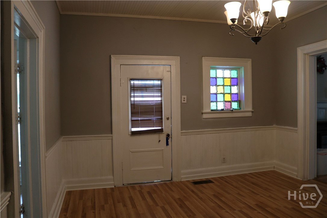 88 Railroad Avenue Property Photo 17