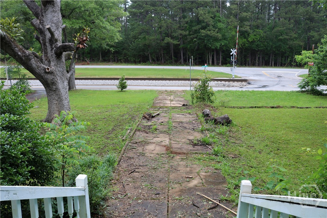88 Railroad Avenue Property Photo 37