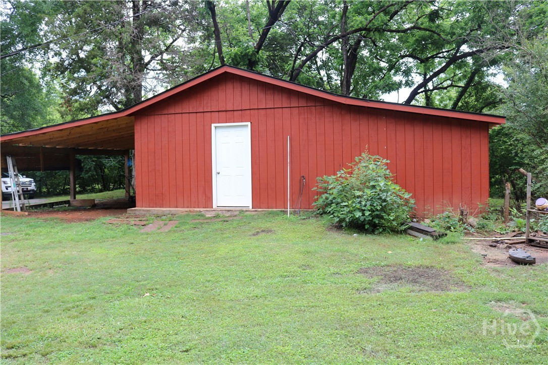 88 Railroad Avenue Property Photo 45