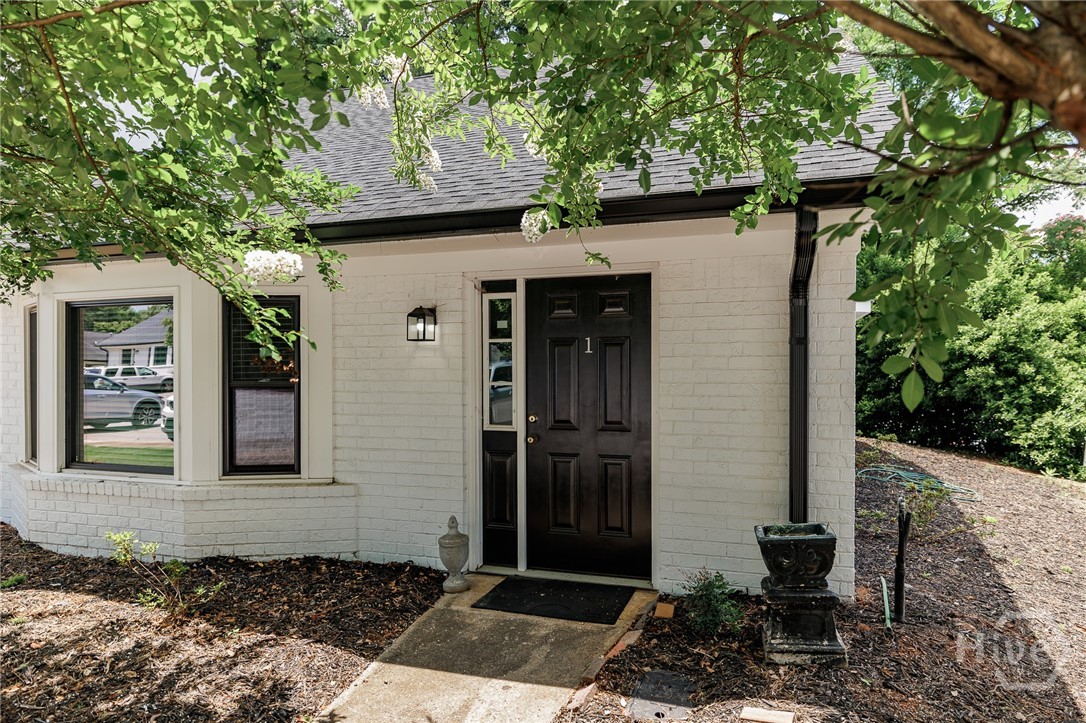 595 Macon Highway 1 Property Photo 1