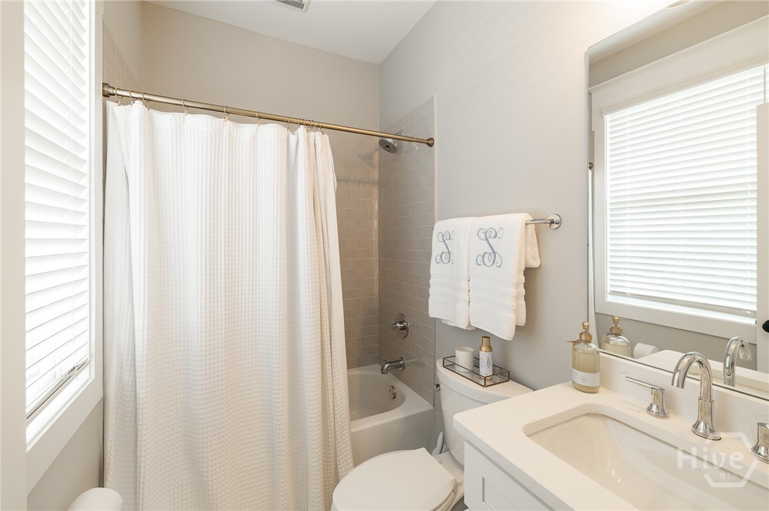 261 Highpointe Lane Property Photo 44
