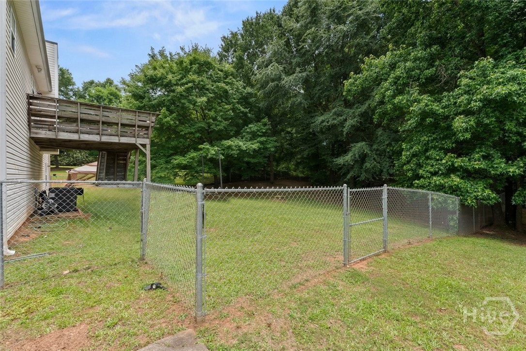 223 Sawdust Trail Property Photo 33
