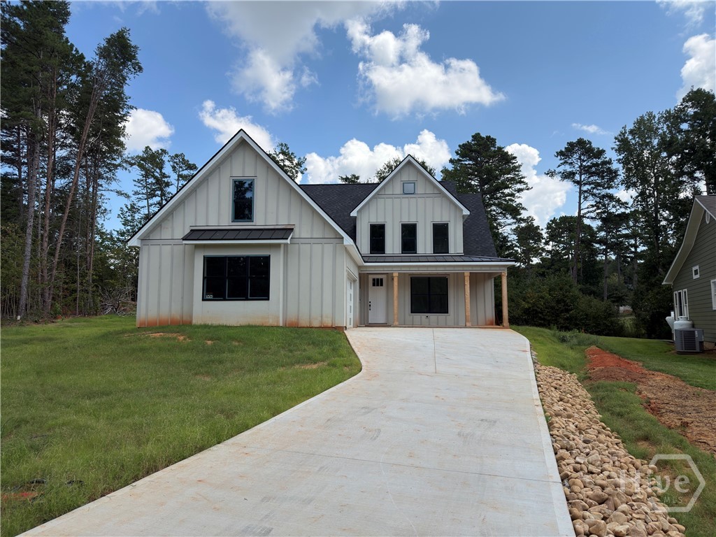 214 Bunker Lane Property Photo 16