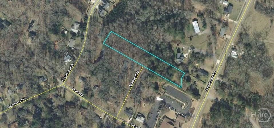 198 Maynard Court Property Photo 1