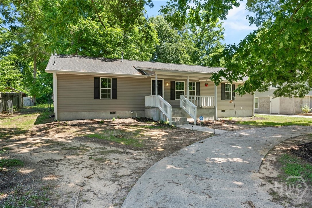 566 Shadowmoor Circle Property Photo 1