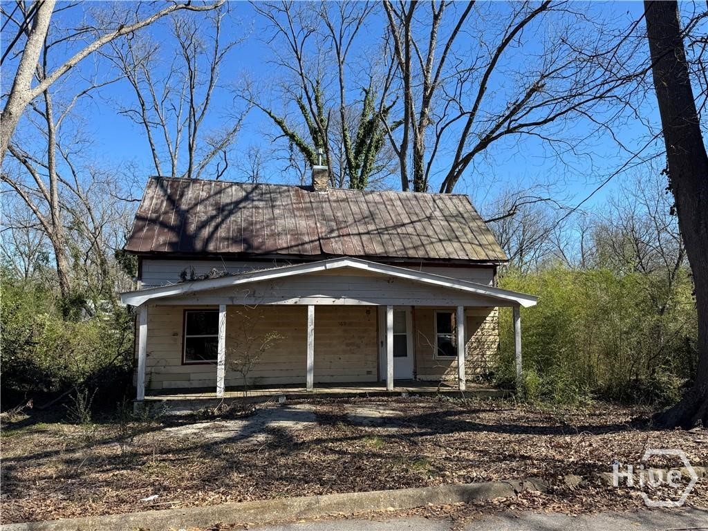 160 Macon Avenue