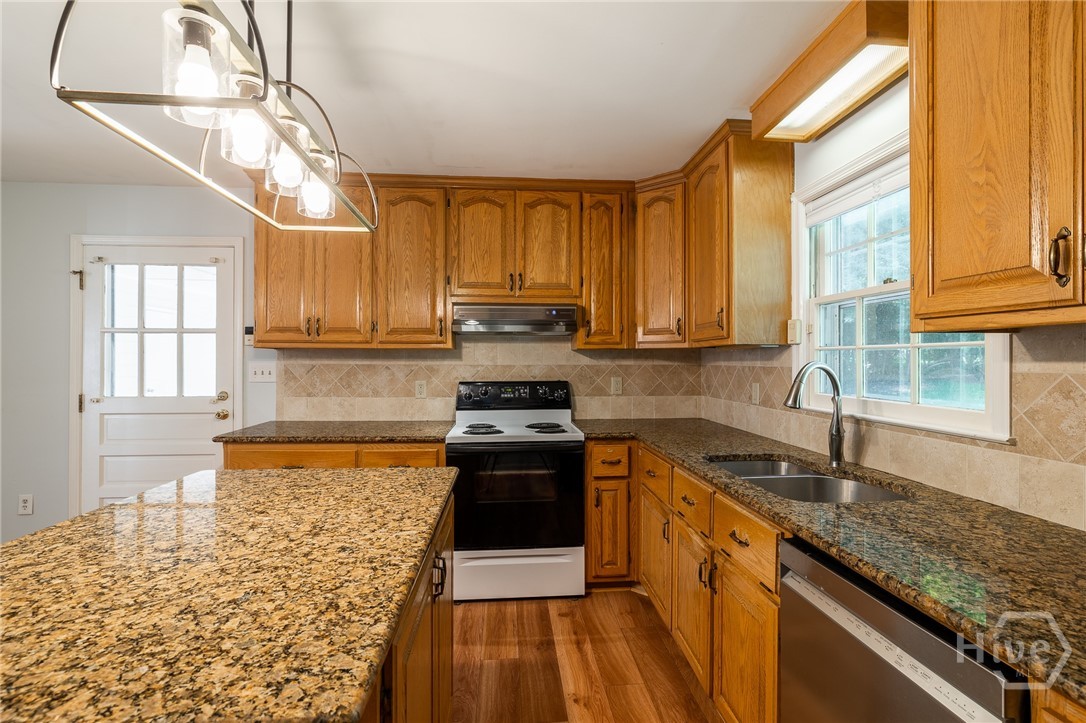 161 Clyde Road Property Photo 8