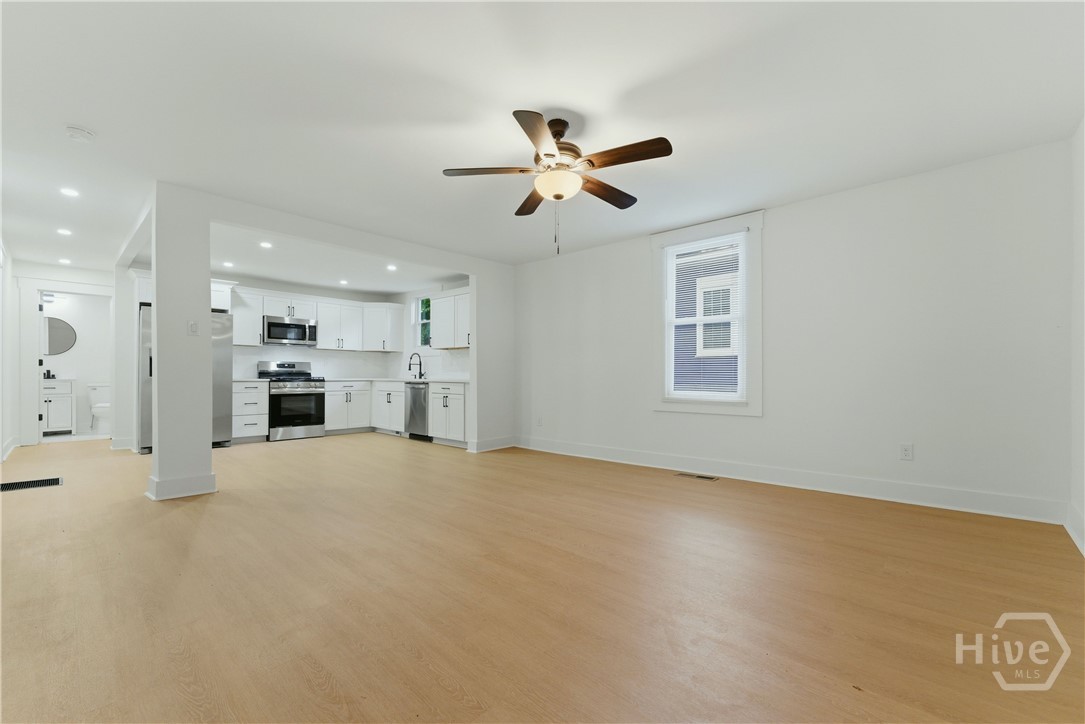 1576 Elixir Avenue Sw Property Photo 3