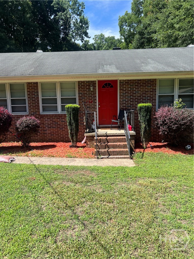 120 Mcleroy Drive Property Photo 2