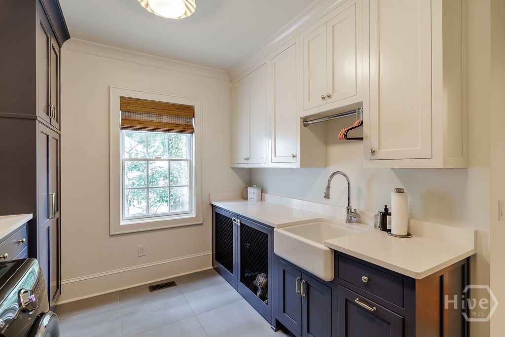 450 Stanton Way Property Photo 14