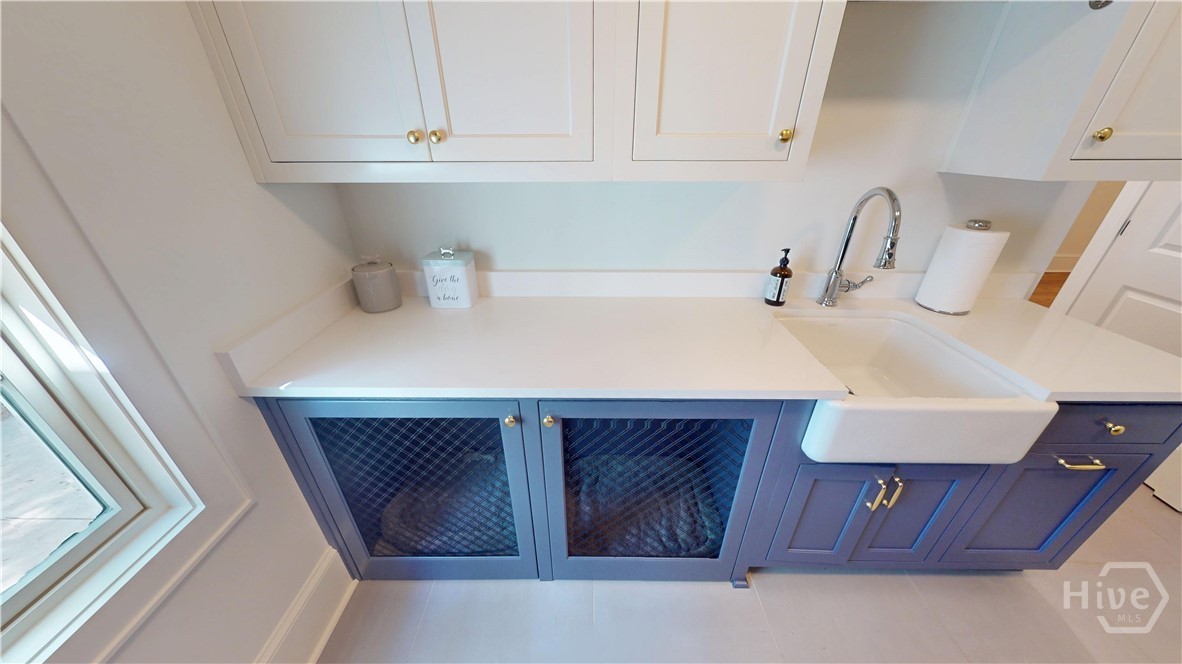 450 Stanton Way Property Photo 36