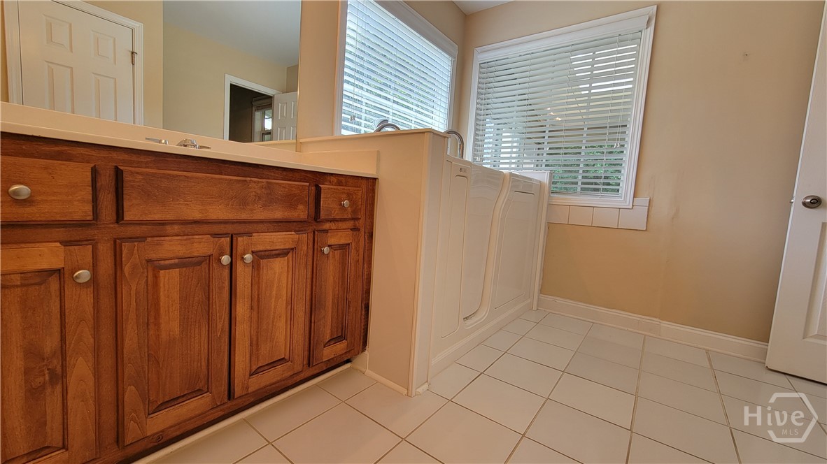 371 Summit Chase Drive Property Photo 20