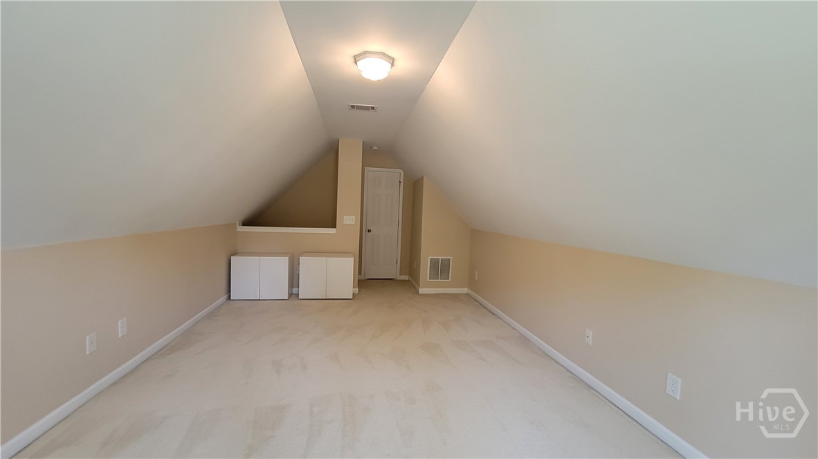 371 Summit Chase Drive Property Photo 33