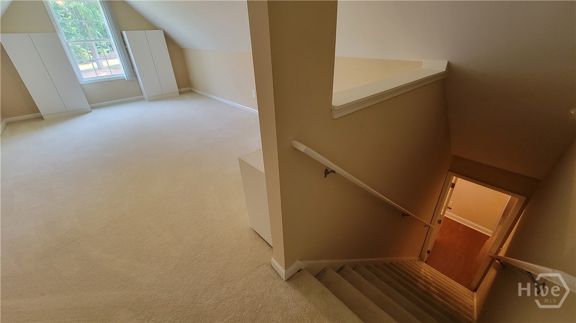 371 Summit Chase Drive Property Photo 35