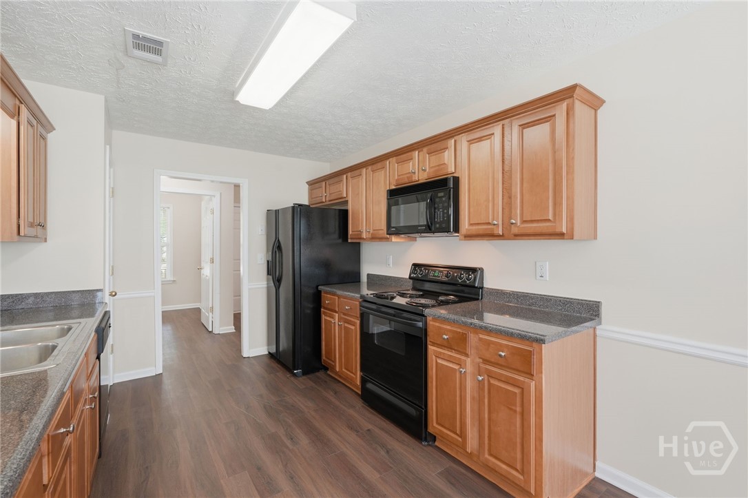 115 Sweetwater Property Photo 18