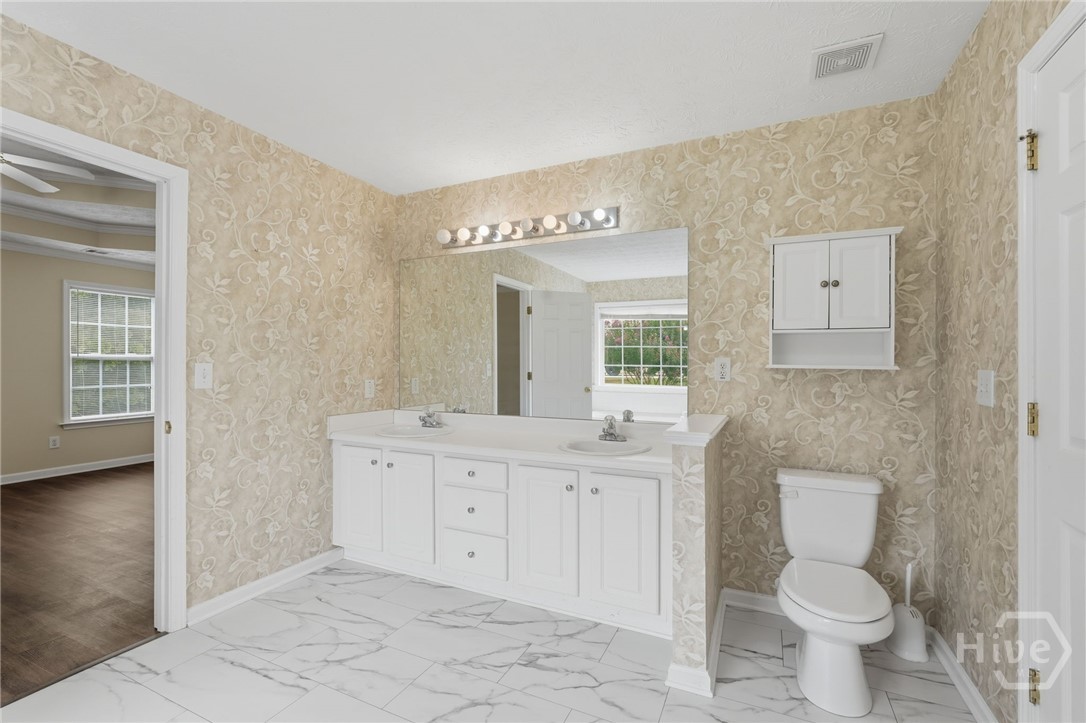 115 Sweetwater Property Photo 25