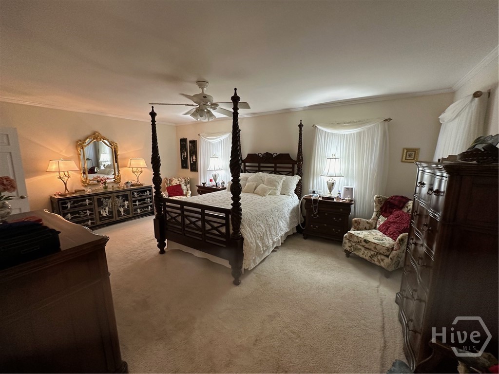 810 Stewart Avenue Property Photo 6