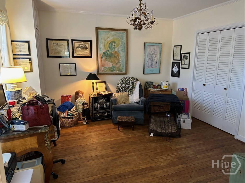 810 Stewart Avenue Property Photo 8
