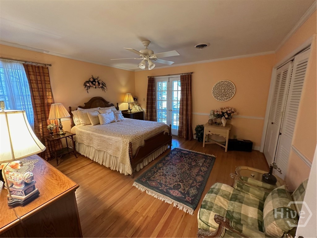 810 Stewart Avenue Property Photo 30