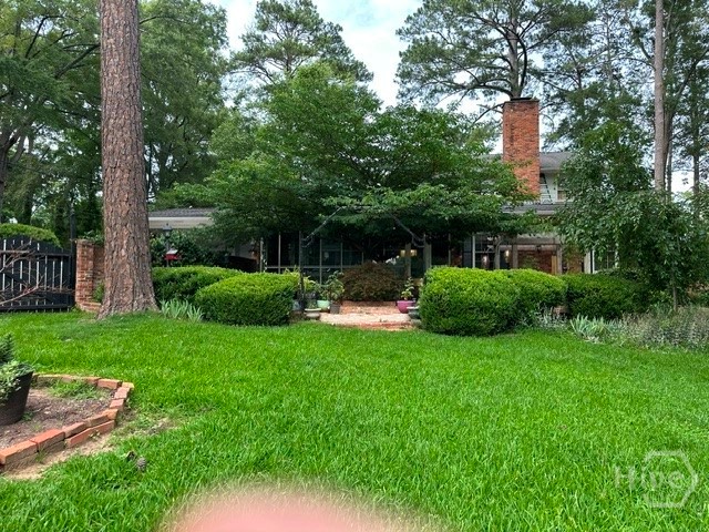 810 Stewart Avenue Property Photo 36