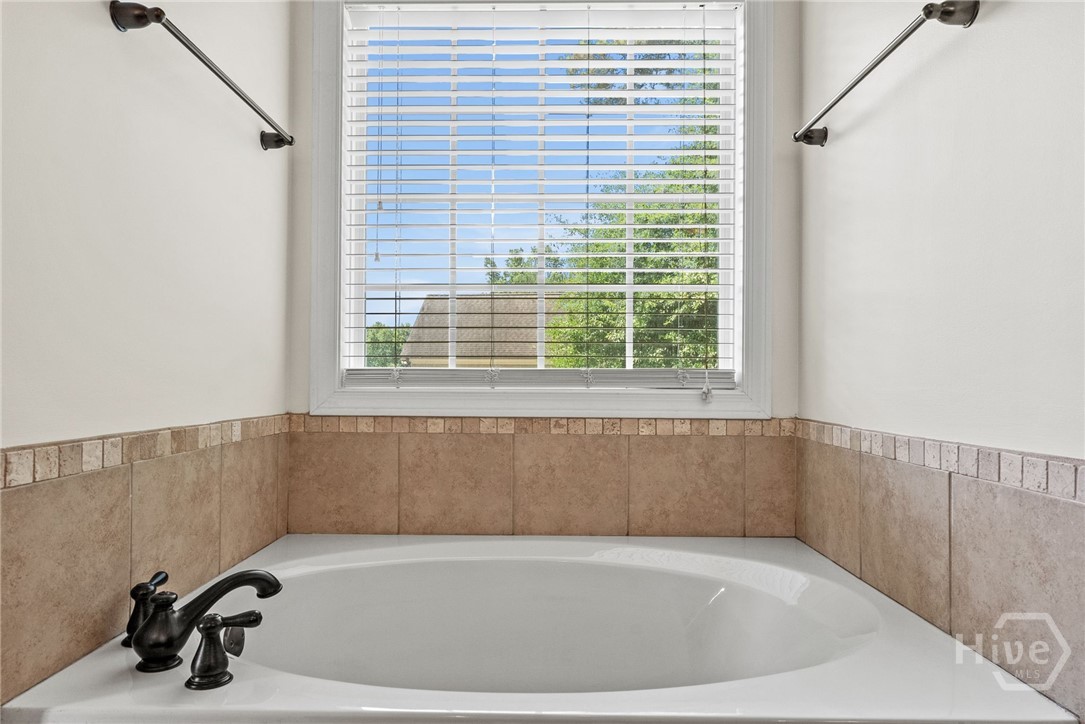 3142 Whitlow Creek Dr Property Photo 28