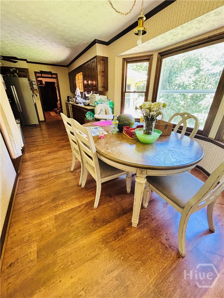 110 Saxon Woods Drive Property Photo 7