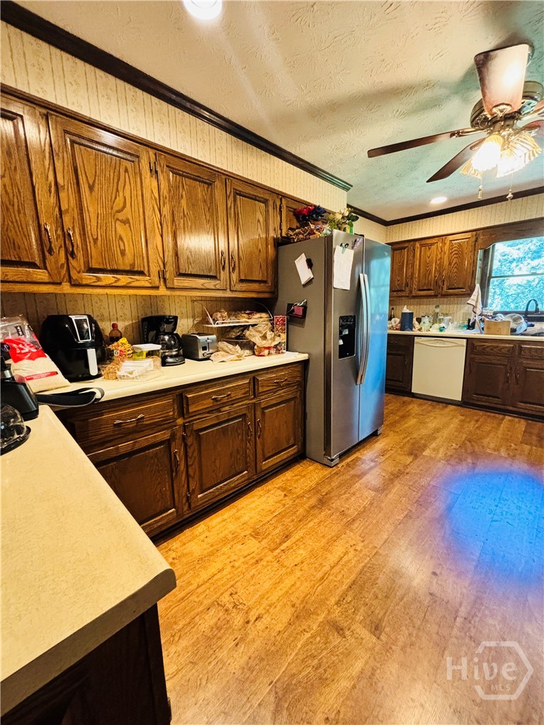 110 Saxon Woods Drive Property Photo 11