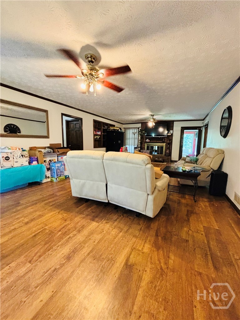 110 Saxon Woods Drive Property Photo 14
