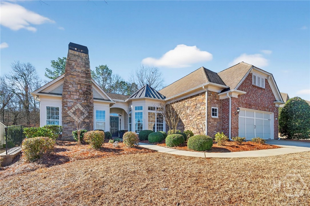 1090 Water Front Road Property Photo 1