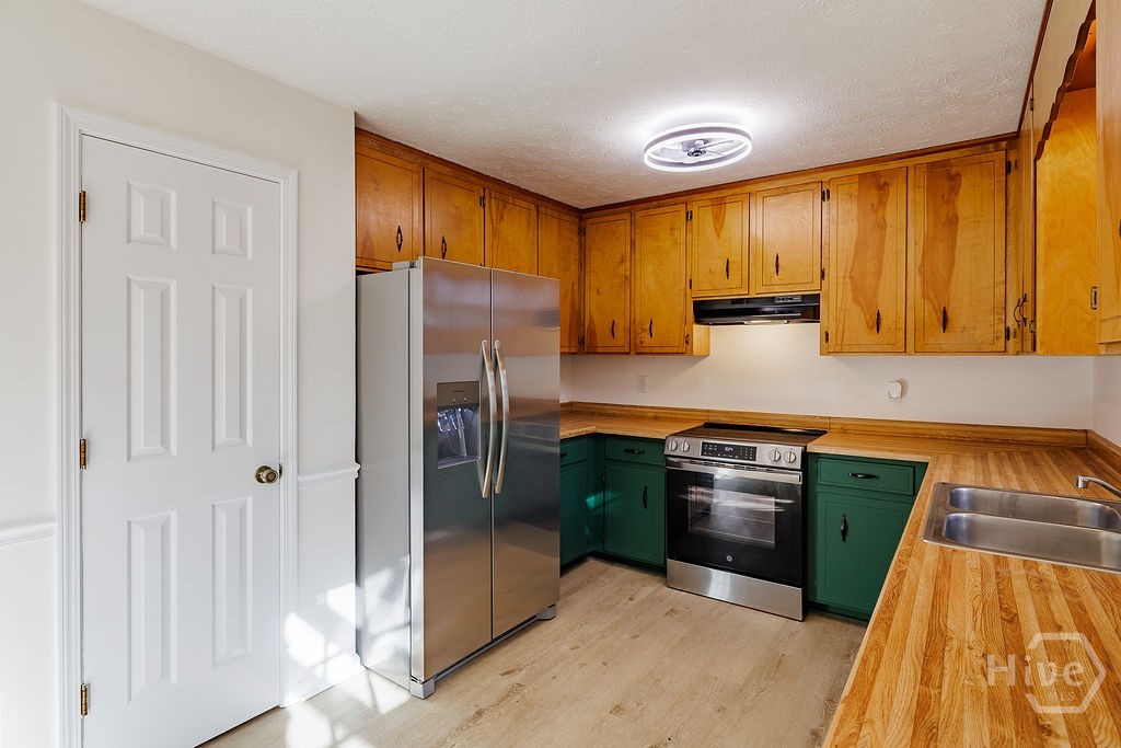 135 Longbranch Court Property Photo 11