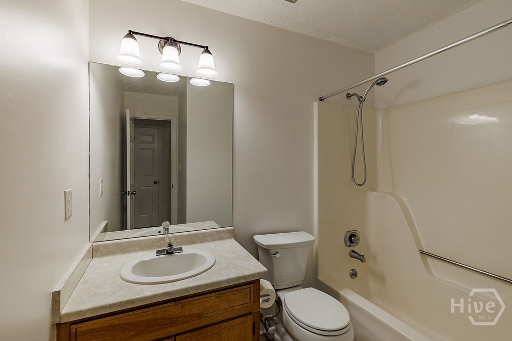 135 Longbranch Court Property Photo 13