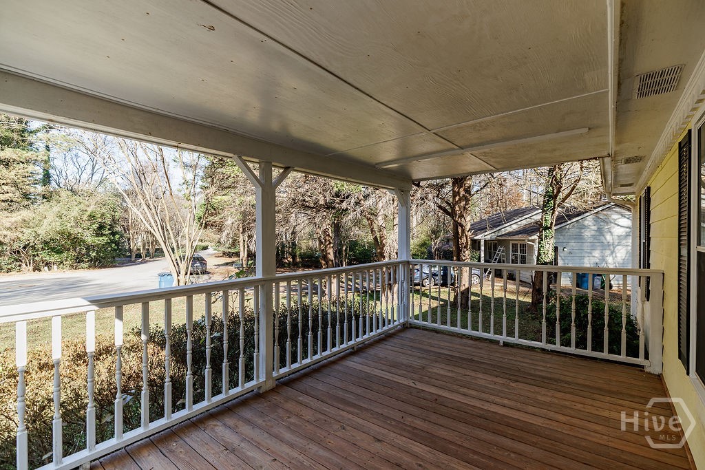 135 Longbranch Court Property Photo 27