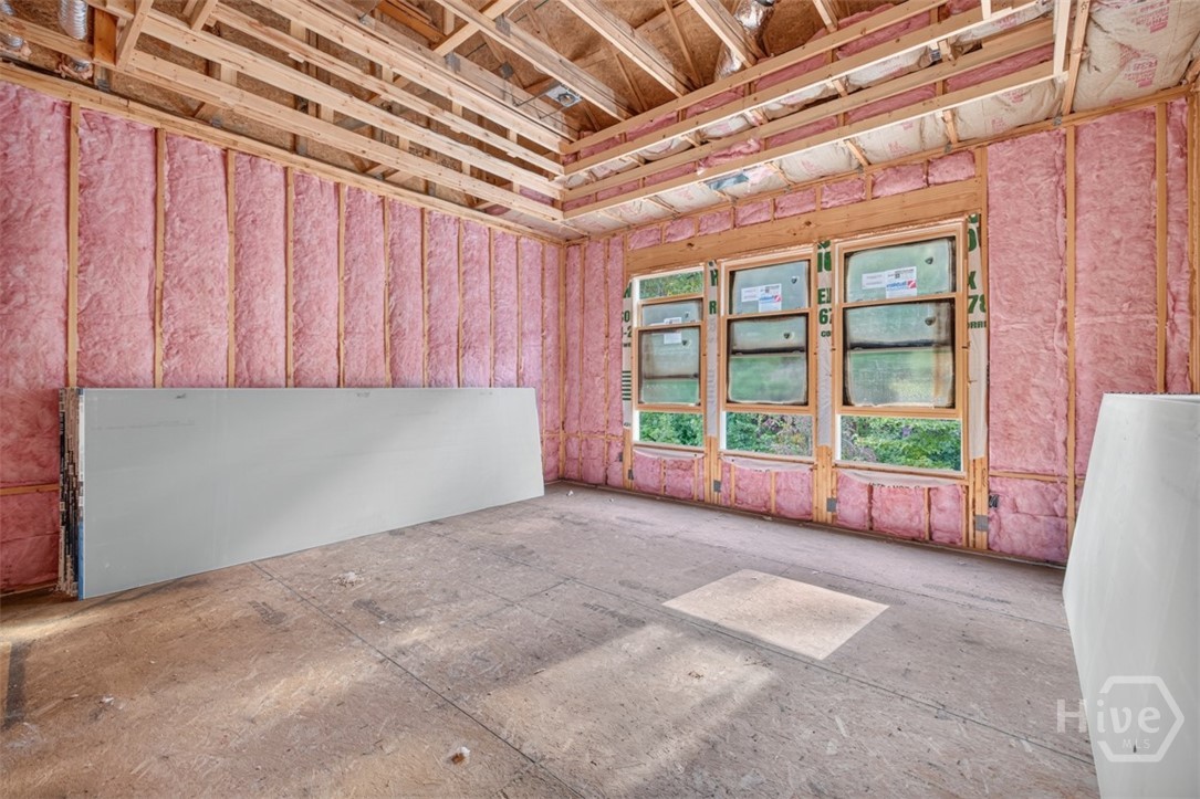 255 Lake Vista Drive Property Photo 6