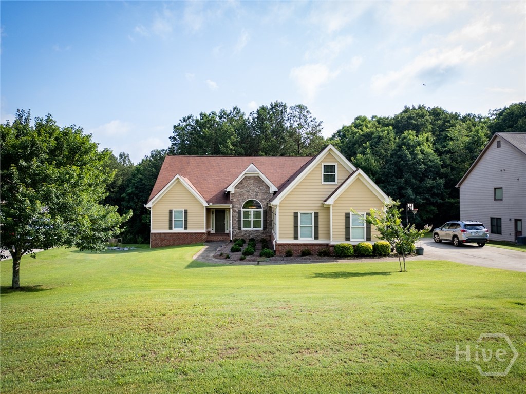 725 Lincoln Drive Property Photo 1