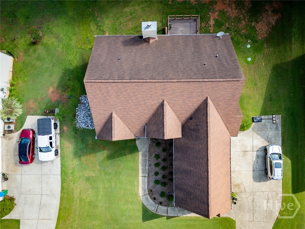 725 Lincoln Drive Property Photo 2