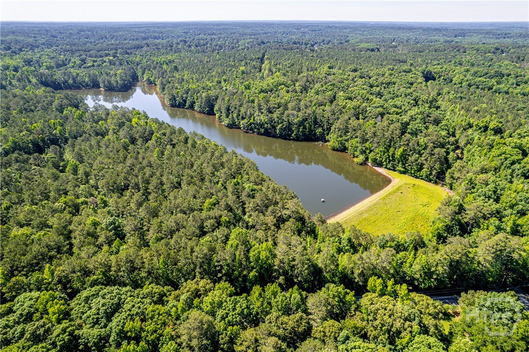 460 Se Honey Creek Property Photo 11