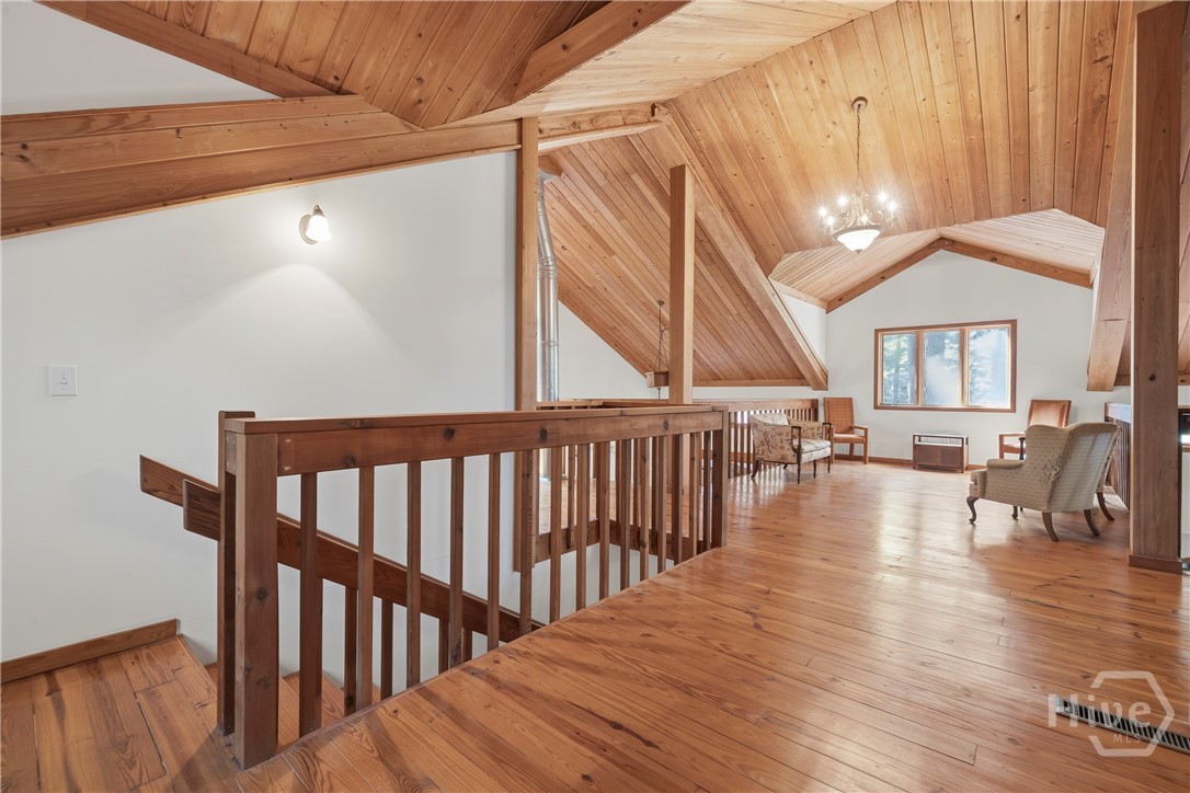 460 Se Honey Creek Property Photo 37