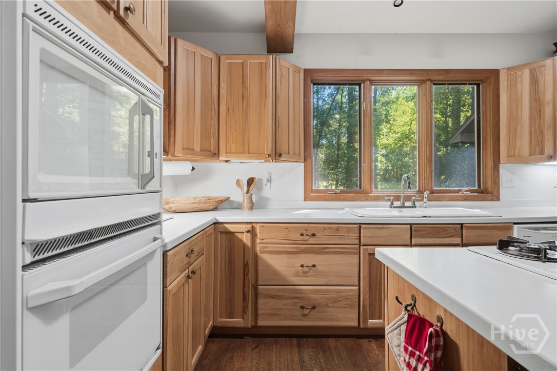 460 Se Honey Creek Property Photo 49