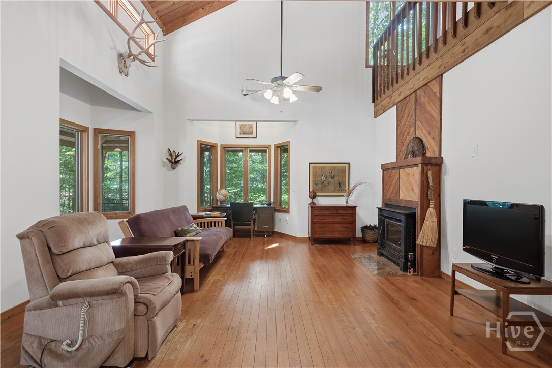 460 Se Honey Creek Property Photo 55