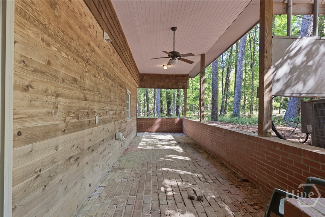 460 Se Honey Creek Property Photo 64