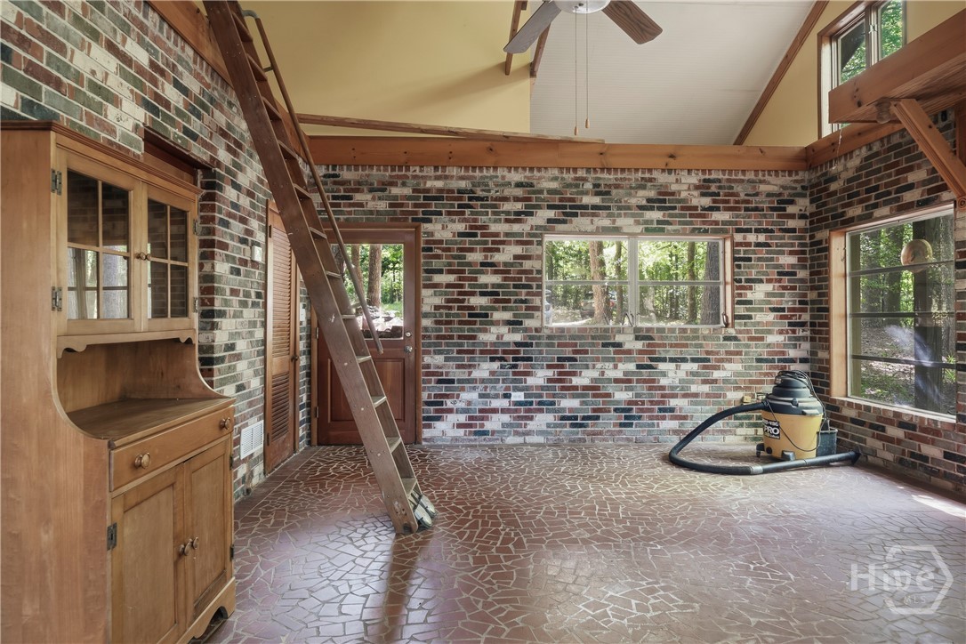 460 Se Honey Creek Property Photo 66