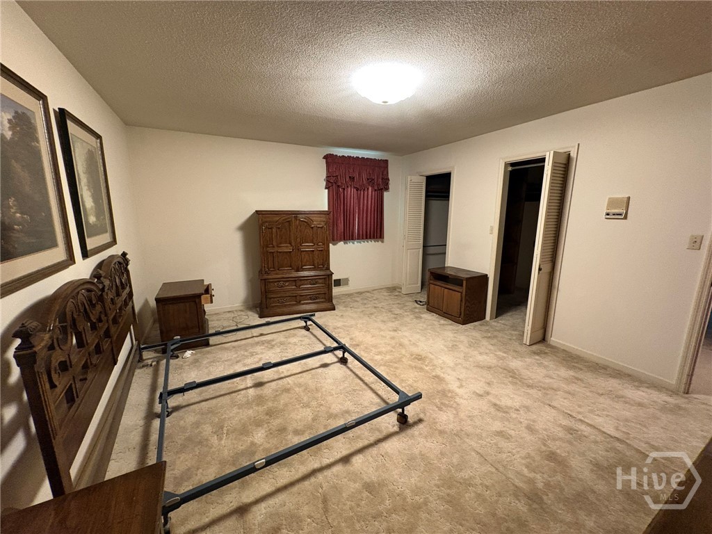 199 Williamsburg Lane Property Photo 23