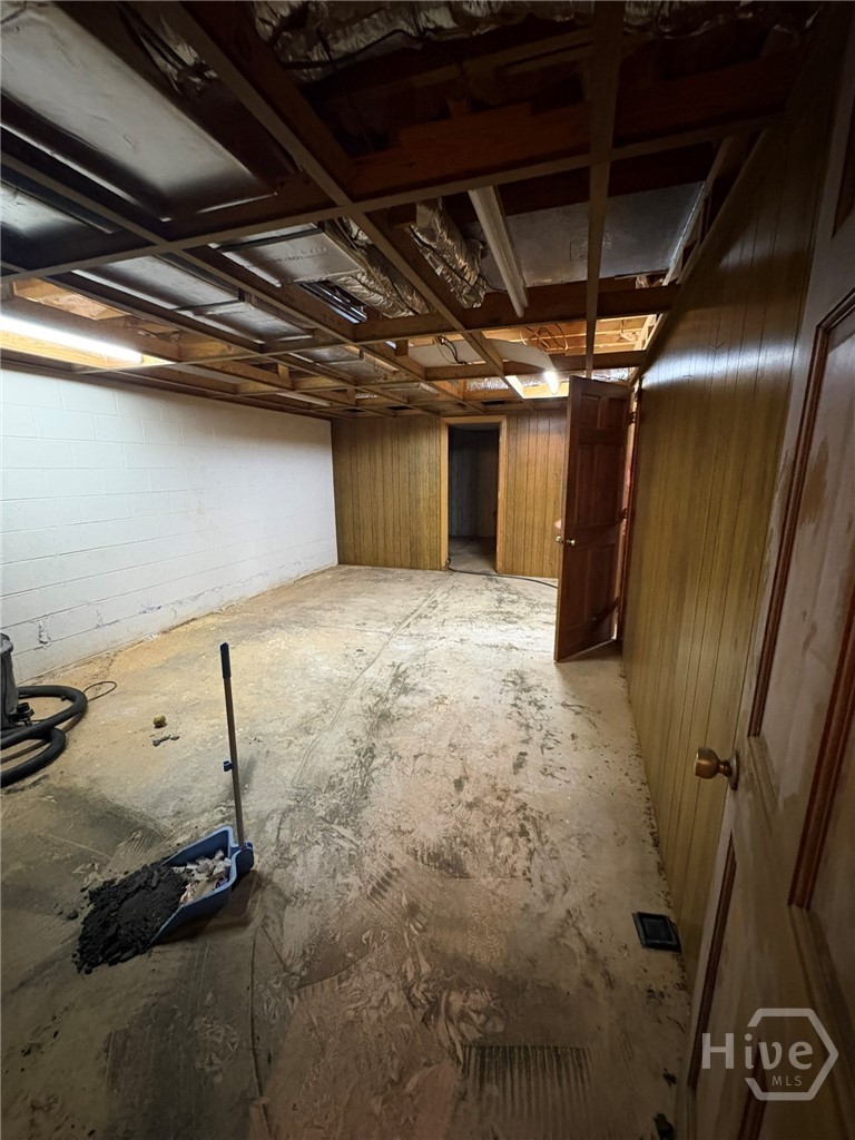 199 Williamsburg Lane Property Photo 33