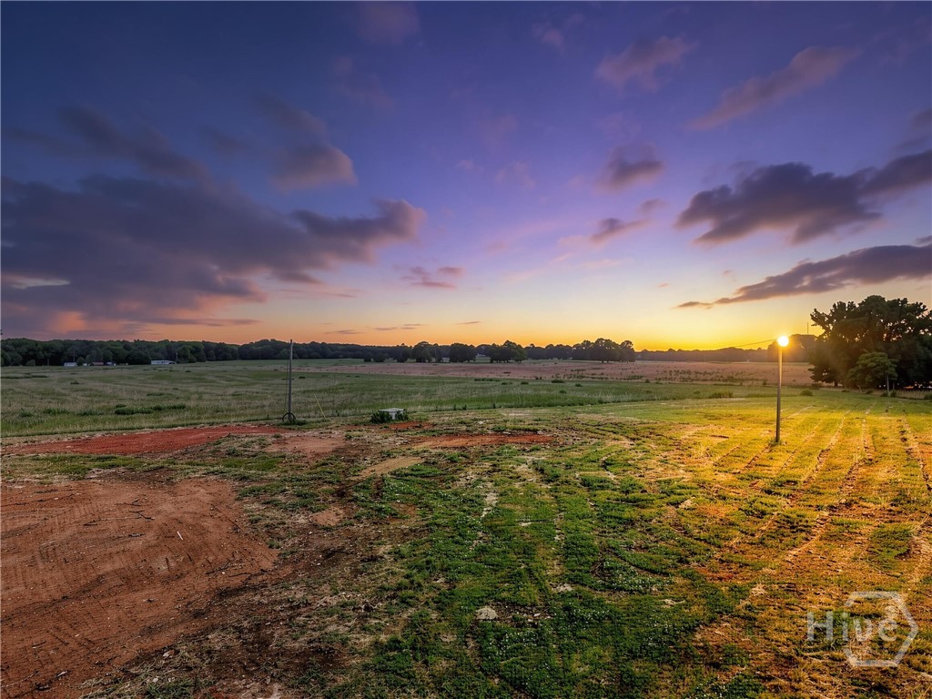 1088 Clements Road Property Photo 3