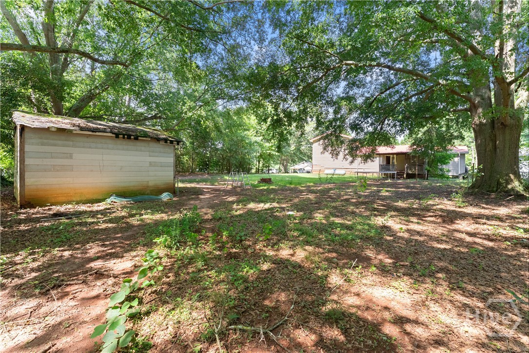 105 Fairlane Drive Property Photo 33