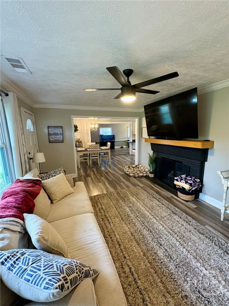 199 Harris Street Property Photo 6
