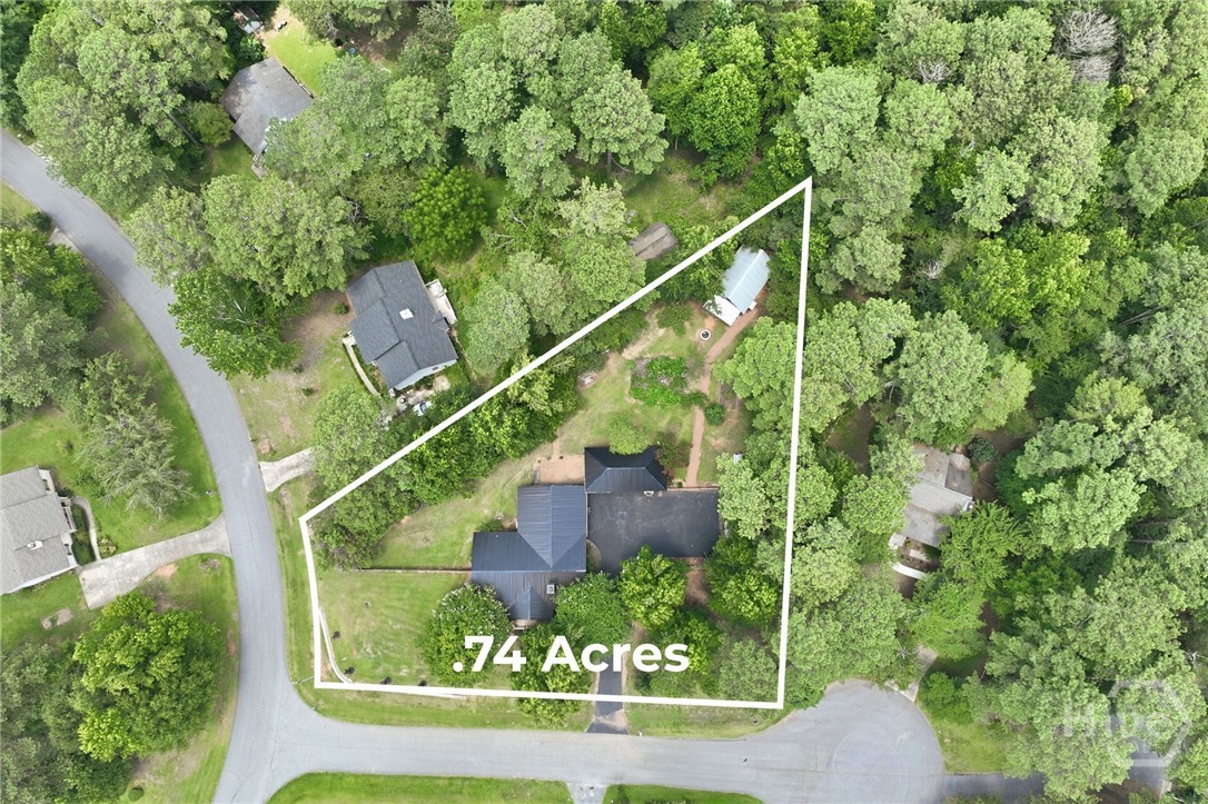 101 Fairlane Court Property Photo 2