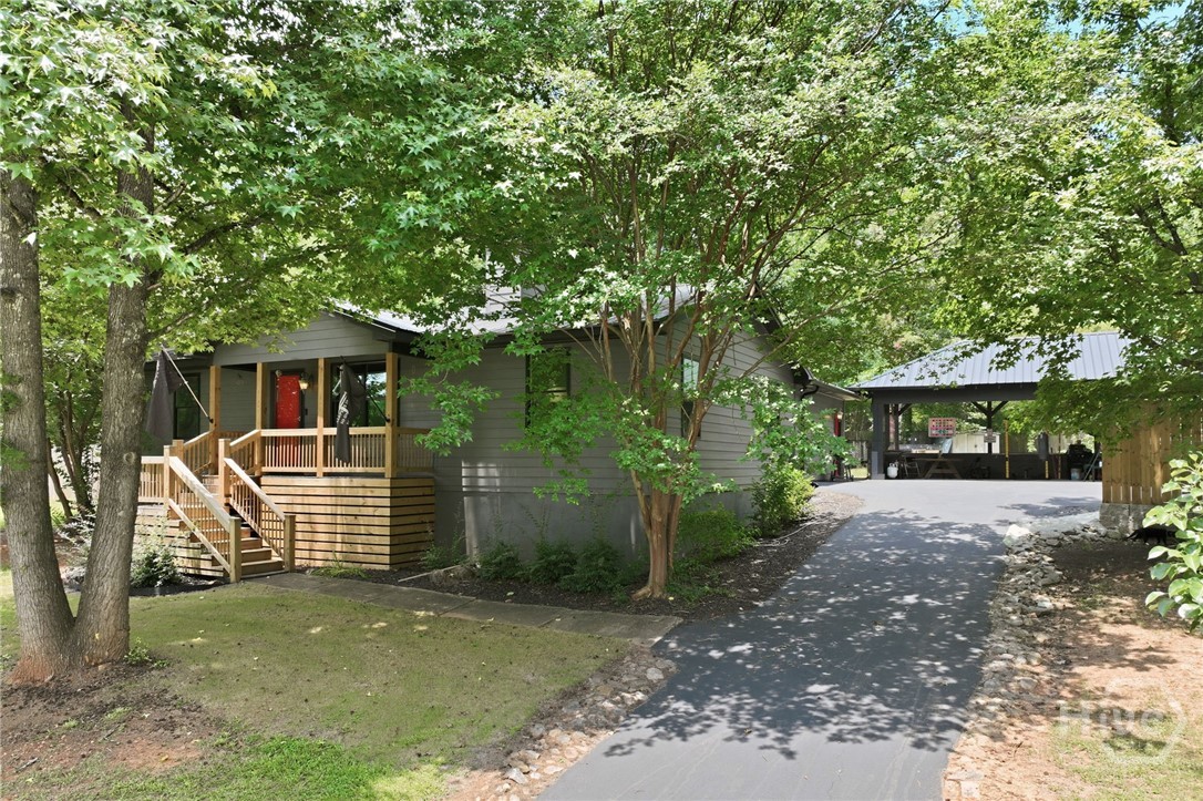 101 Fairlane Court Property Photo 19